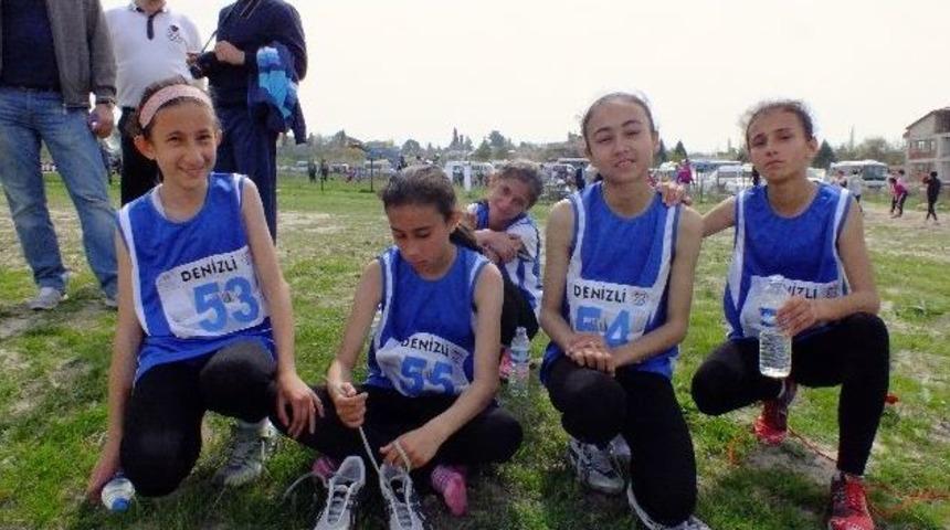Gediz Atat&uuml;rk Ortaokulu Kros Yıldız Kız Takımı T&uuml;rkiye Yedincisi Oldu
