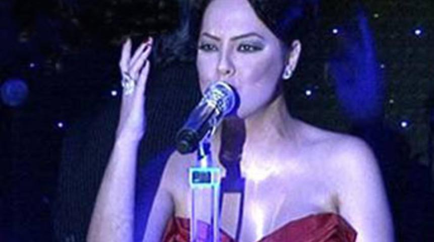 Ebru G&uuml;ndeş &ccedil;ocuk aldırdı mı?