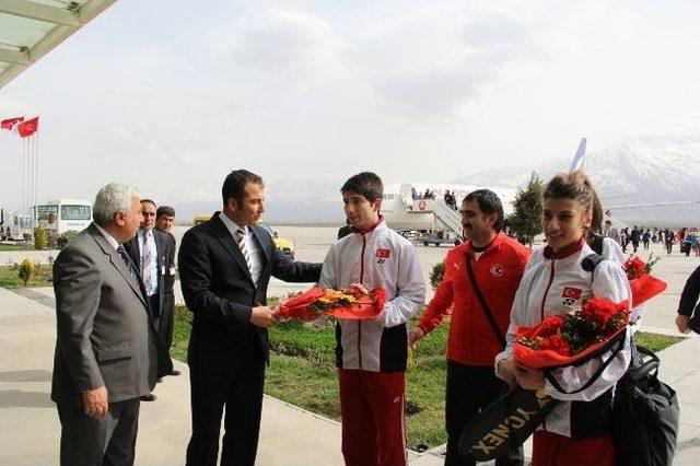 Erzincanlı Sporcular Türkiye’nin Gururu Oldu