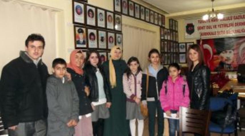 &Uuml;niversiteli &Ouml;ğrencilerden Şehit &Ccedil;ocuklarına Destek