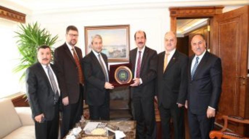 Bakan Erg&uuml;n&rsquo;den Adana&rsquo;ya 3 M&uuml;jde