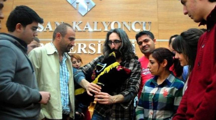 Fırat Tanış, Hk&uuml;&rsquo;de Oyunculuğu Anlattı