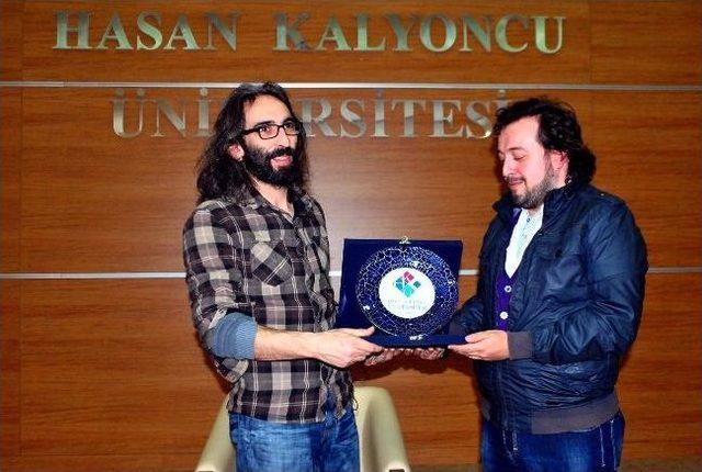 Fırat Tanış, Hkü’de Oyunculuğu Anlattı