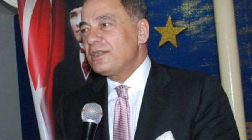 Eski Bakan D&ouml;nen: Birlik Ve Beraberlikten &Ouml;d&uuml;n Vermeyin