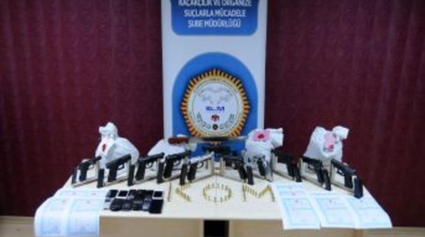 Diyarbakır Polisinden &lsquo;&ccedil;akma PKK&rsquo;ya Darbe: 48 Kişi Tutuklandı