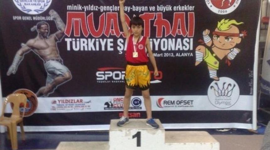 Wai Kru D&uuml;nya İkincisine &Ouml;d&uuml;l