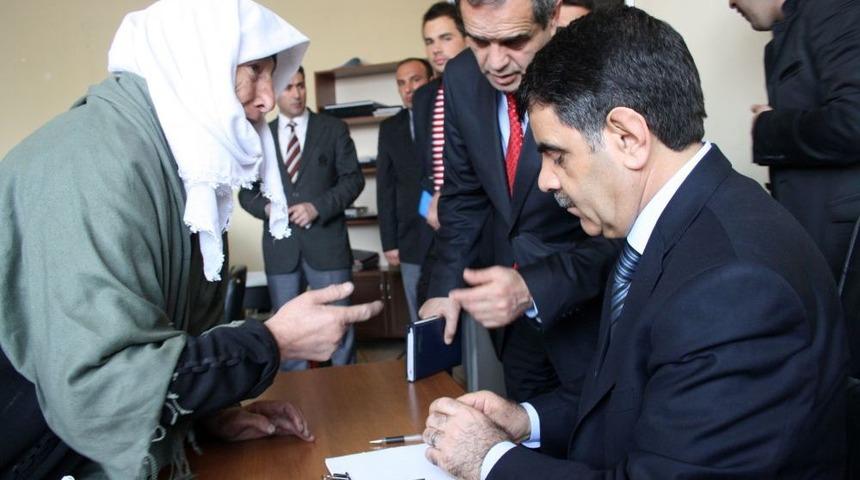 Başkan Bozkuş, Halk G&uuml;n&uuml;nde Hemşehrileriyle Buluşuyor