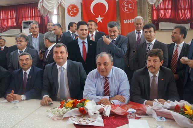 Türkeş'ten Başbakan'a: Senin O Bacağını Kırarlar