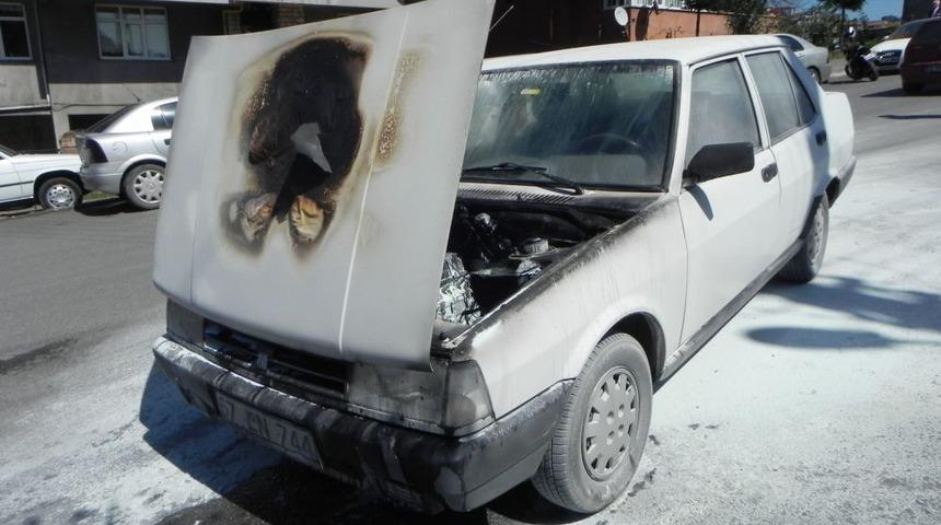 Seyir Halindeki Otomobil Yandı