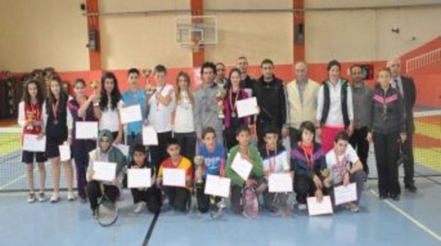 Okullar Arası Yıldızlar Tenis T&uuml;rkiye Şampiyonası