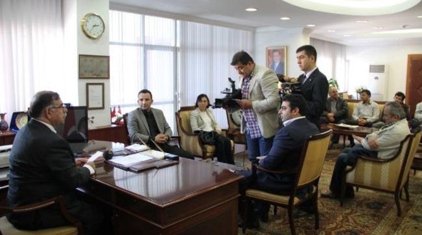 D&ccedil;gd&rsquo;den Vali Adnan Yılmaz&rsquo;a Ziyaret