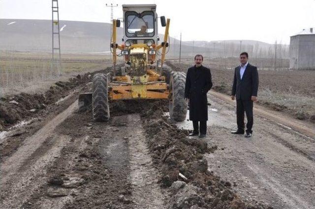 Bulanık Belediyesi’nden Yol Onarım Çalışması