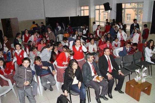 İşkur'dan Öğrencilere Meslek Seçimi Semineri