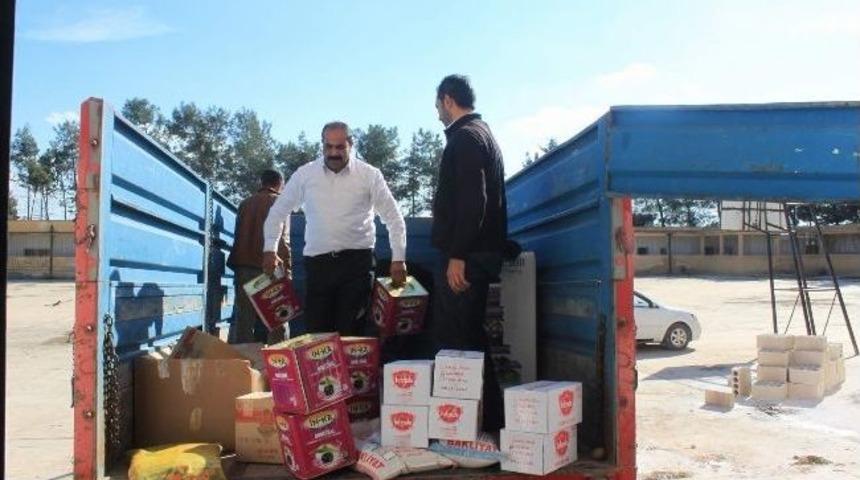 Şanlıurfa Suriye Yardım Platformu, Telabyad&rsquo;da Yardım Malzemeleri Dağıttı