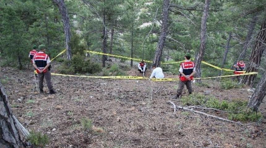 Jandarmadan Ka&ccedil;ak Kazı Baskını