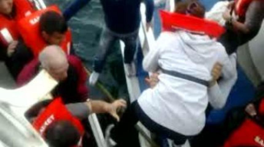 Yanan Teknedeki Can Pazarı Kamerada