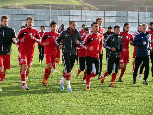 Sivasspor’da Eskişehirspor Maçı Hazırlıkları Sürüyor