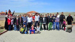 AGİAD Üyeleri, 200 Fidanı Toprakla Buluşturdu