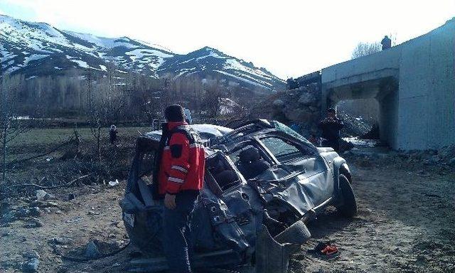 Tatvan’da trafik kazası: 3 ölü, 4 yaralı