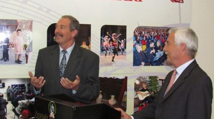 &Ouml;demiş K&uuml;lt&uuml;r Merkezi Sanat Galerisi&rsquo;nde İlk Sergi G&uuml;rses&rsquo;ten