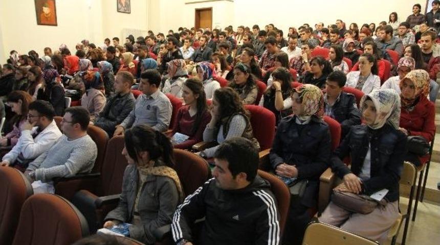 T&uuml;bitak Uzmanları Rte&uuml;&rsquo;de &Ouml;ğrencilere Destek Programlarını Anlattı