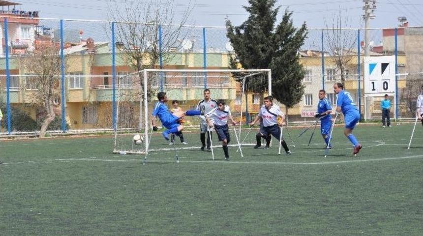 Şahinbey Ampute Takımı Malatya Ayyıldız Ampute Takımını Eli Boş G&ouml;nderdi