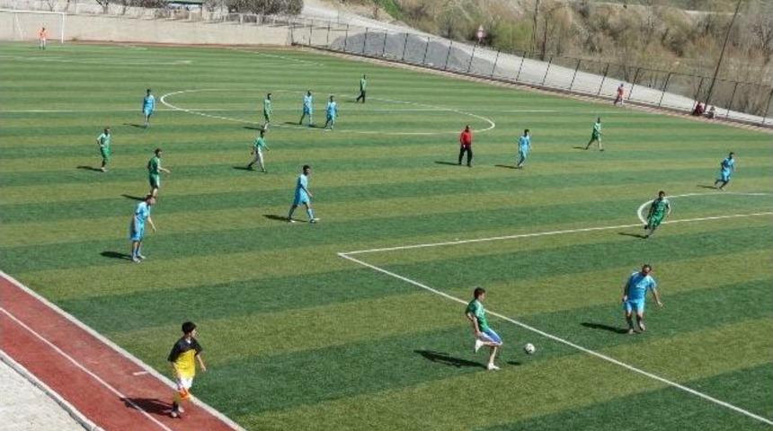 Şemdinli&rsquo;de Futbol Turnuvası Devam Ediyor