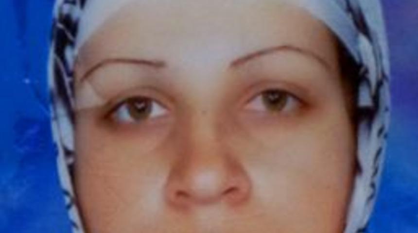 &Ccedil;ocuklarını G&ouml;rmek I&ccedil;in Gittiği Evde Eski Eşini Bı&ccedil;akladı