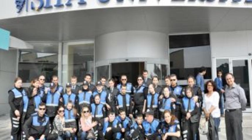 &lsquo;İyilik Polisleri&rsquo; Sağlık Taramasından Ge&ccedil;ti