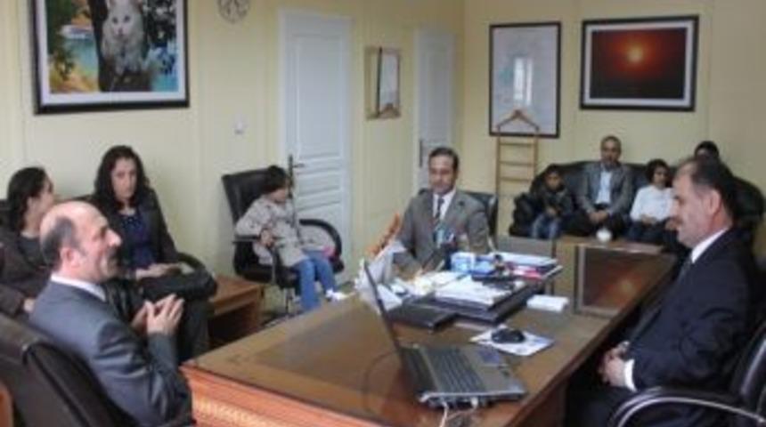 Van Otizm Derneği'nden Milli Eğitim M&uuml;d&uuml;r&uuml; Kına&rsquo;ya Ziyaret