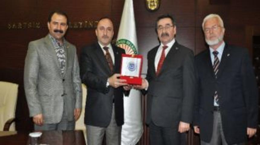 Başkan'dan İş&ccedil;ilere Zam