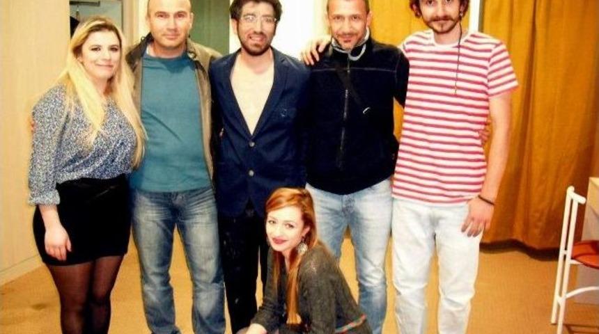 Ad&uuml; Tiyatro Topluluğundan Cesur Adım