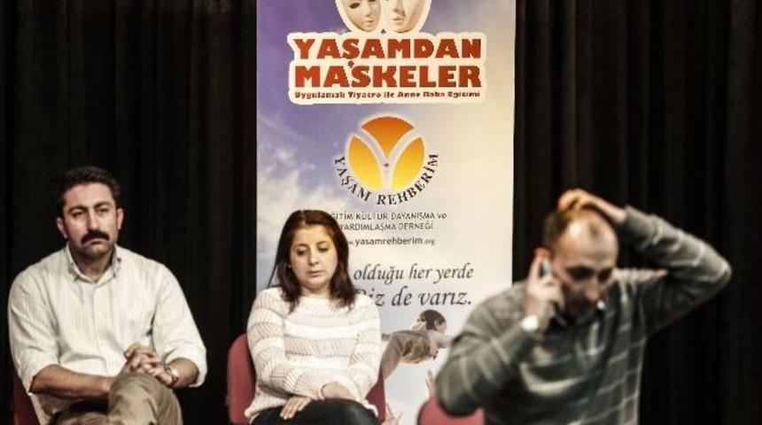 Sincan&rsquo;da Aileler Uygulamalı Drama İle Bilgilendiriliyor