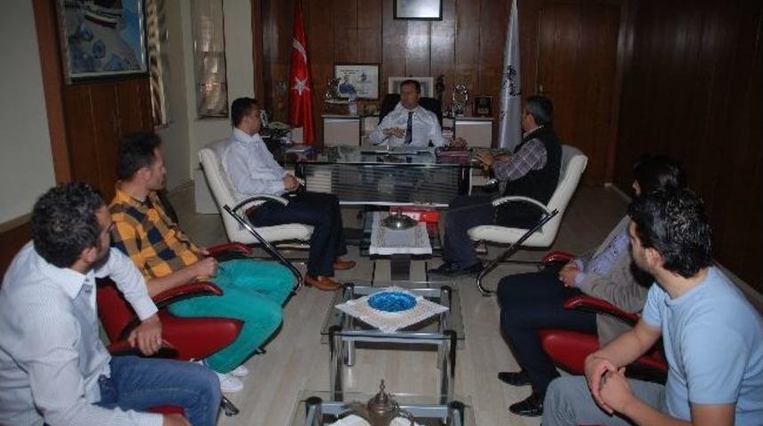 Berberler Pazar G&uuml;n&uuml; D&uuml;kkan Kapatacak