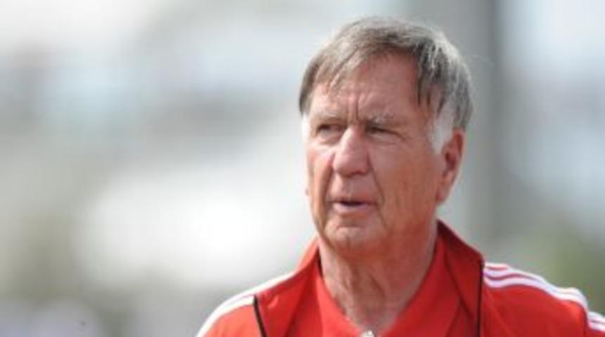 Pıontek: &ldquo;t&uuml;rkiye'de Anadolu Takımlarının Şampiyon Olması Yasak&rdquo;