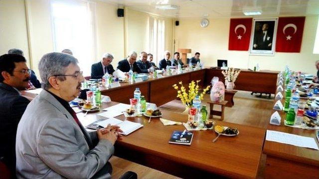 İmam Hatip Lisesi Ve Ortaokulları Müdürleri Sarıgöl'de Toplandı