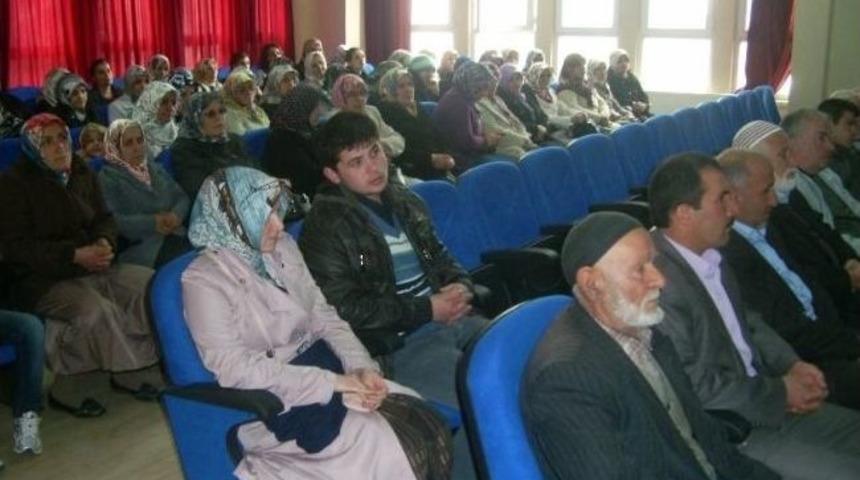 K&uuml;re M&uuml;ft&uuml;l&uuml;ğ&uuml;nden &lsquo;&rsquo;kadın Ve Cami&rsquo;&rsquo; Konulu Konferans D&uuml;zenledi
