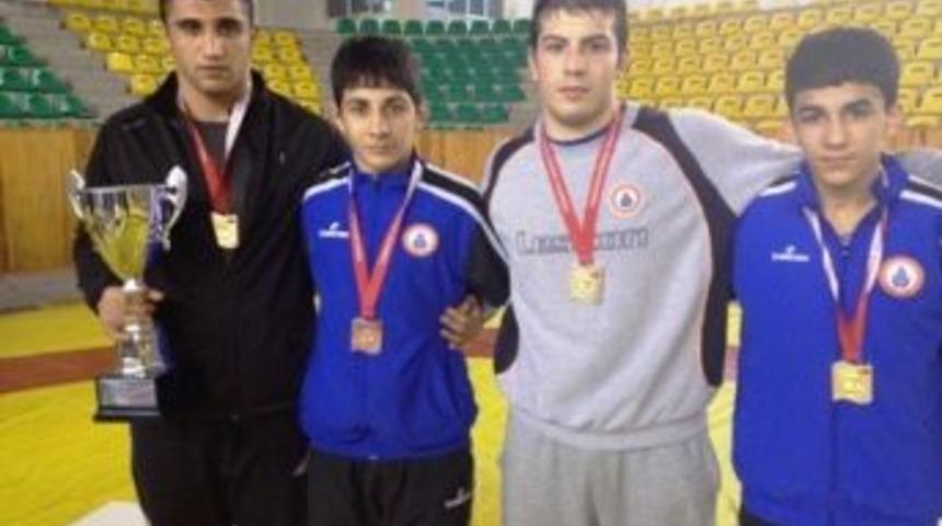 Erzurumlu G&uuml;reş&ccedil;iler&rsquo;den Madalyalara Ambargo