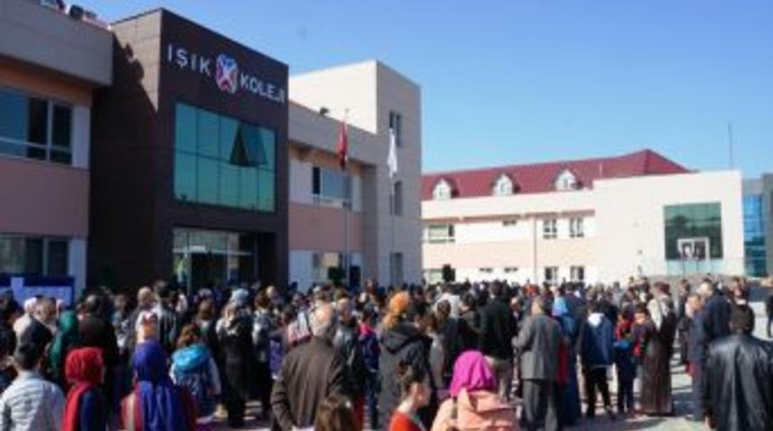 Işık Koleji'ne Giriş Sınavı'na Yoğun Ilgi