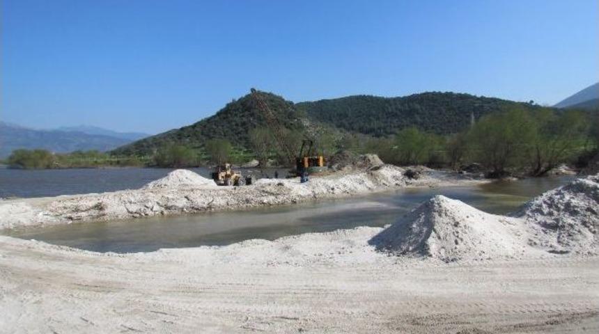 Milas&rsquo;ta Kum Ocağı Tartışmaları