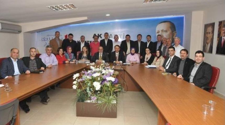 İl&ccedil;e Başkanı Kandaz "meclisi Terk Etmek Ne Demek"