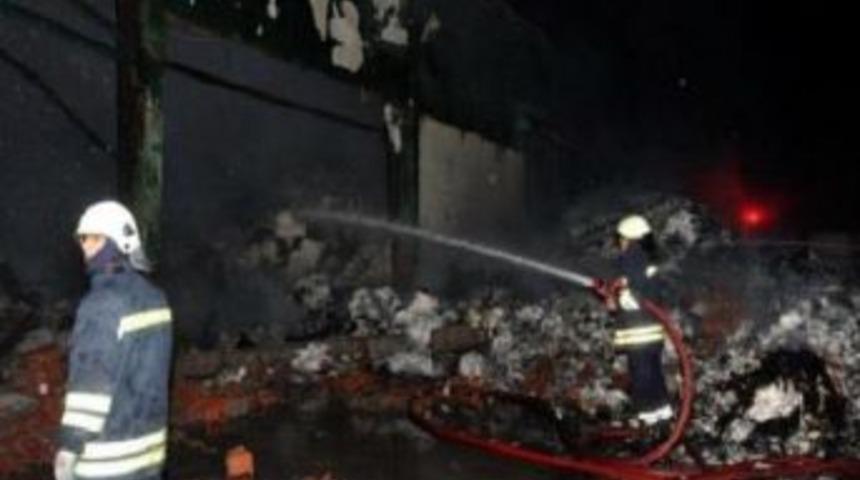 Kağıt Fabrikasında Yangın