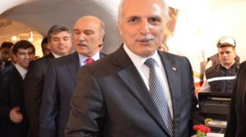 Vali Mutlu: Taksim Meydanı'ndaki Olumsuzlukları Değerlendiriyoruz