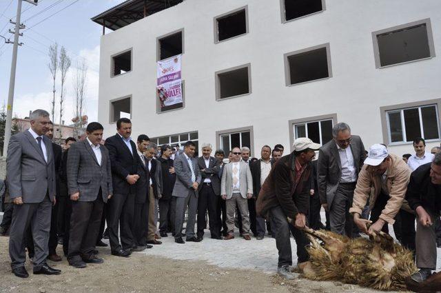 Çağlayancerit’te Okuma Salonu Hizmete Açıldı