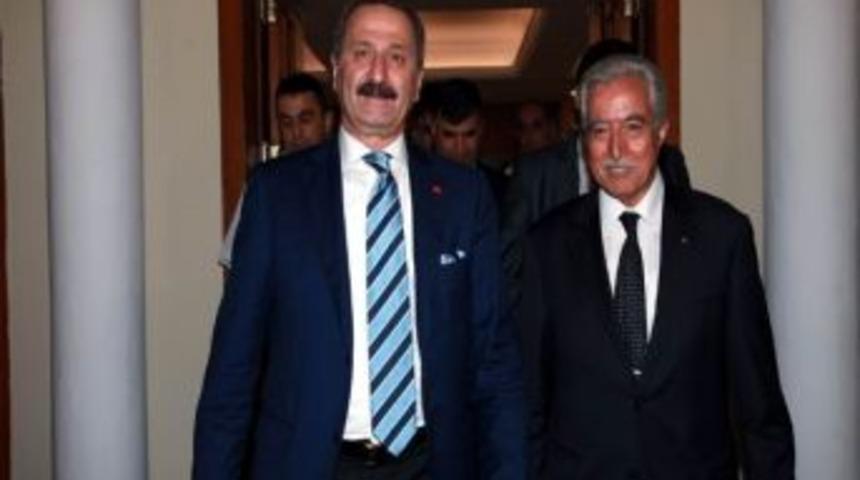 Bakan &Ccedil;ağlayan&rsquo;dan Aldırmaz&rsquo;a Onur Belgesi