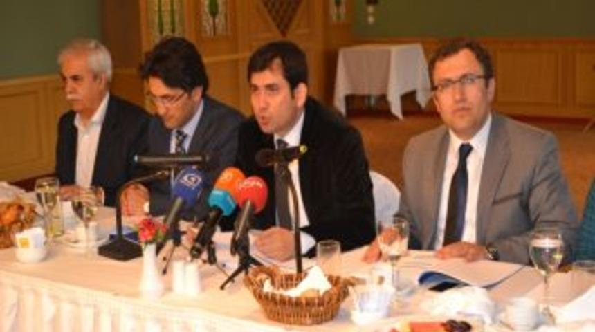 Vatandaşlar, Yeni Anayasada Etnik Unsur Ve Ideoloji Istemiyor