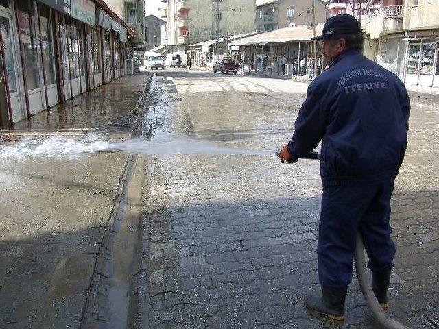 Yüksekova'da Bahar Temizliği