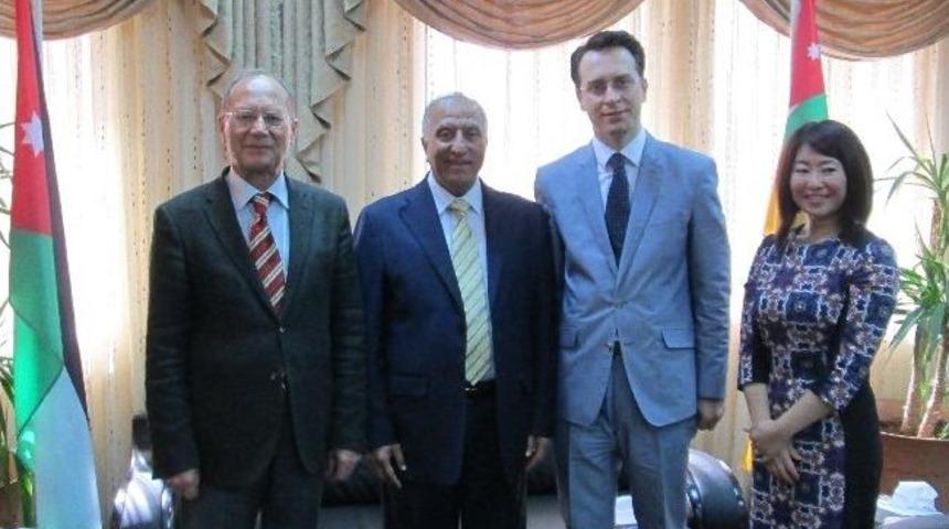 Om&uuml; İle &Uuml;rd&uuml;n &Uuml;niversiteleri Arasında Akademik İşbirliği