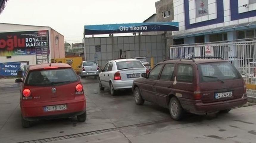 G&ouml;kten &Ccedil;amur Yağdı, Oto Yıkamacılarda Kuyruk Oluştu