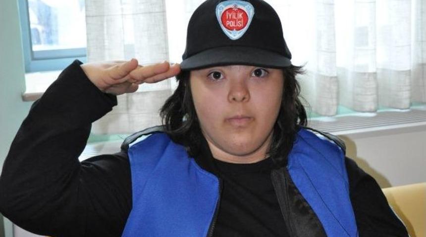 &lsquo;iyilik Polisleri&rsquo; Sağlık Taramasından Ge&ccedil;ti